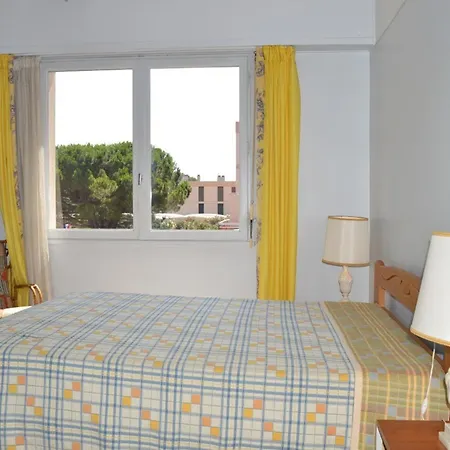 Appart. 3 Pieces 6 Pers. Bord De Mer Avec Terrasse, Parking, Lave-linge & Lave-vaisselle - Fr-1-225d-56 * Saint-Cyprien (Pyrenees-Orientales)